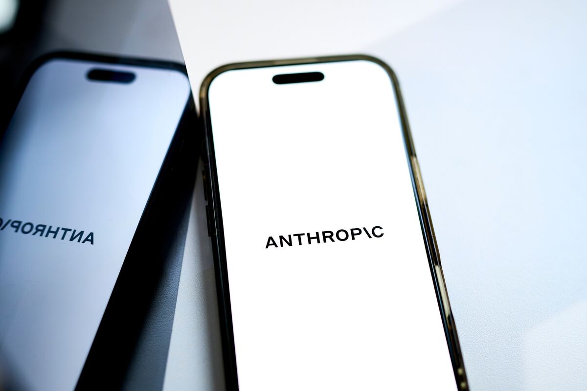 Anthropic Attracts Investor Offers at an $800 Billion Valuation - Bloomberg.com